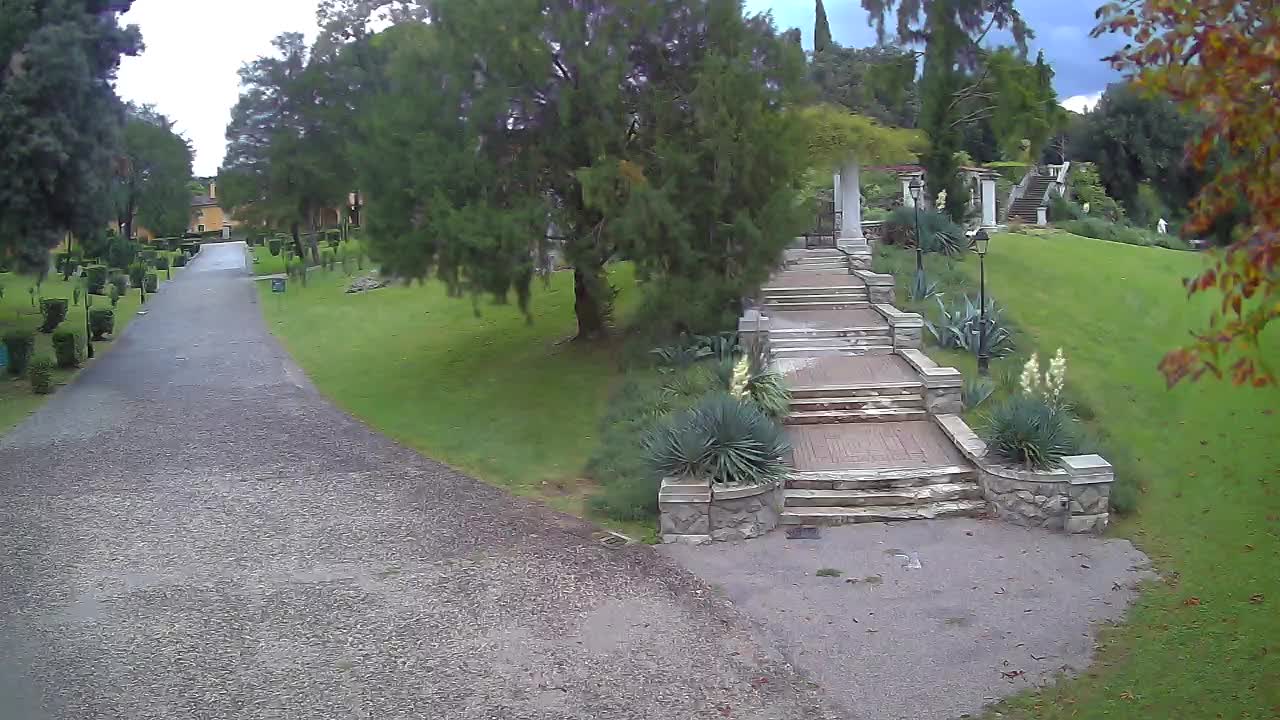 Parco Coronini-Cronberg Live Webcam – Green Oasis