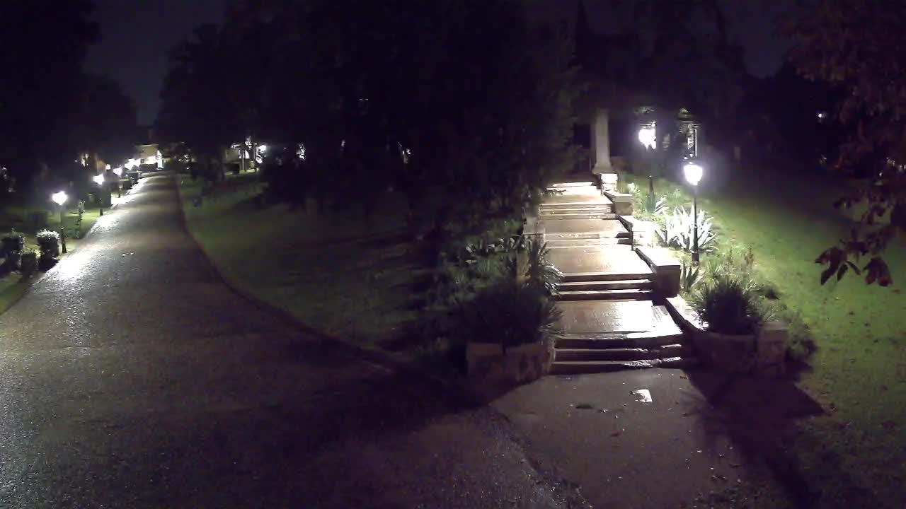 Spletna kamera park Coronini Kronberg – Gorica