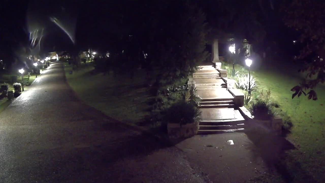 Spletna kamera park Coronini Kronberg – Gorica