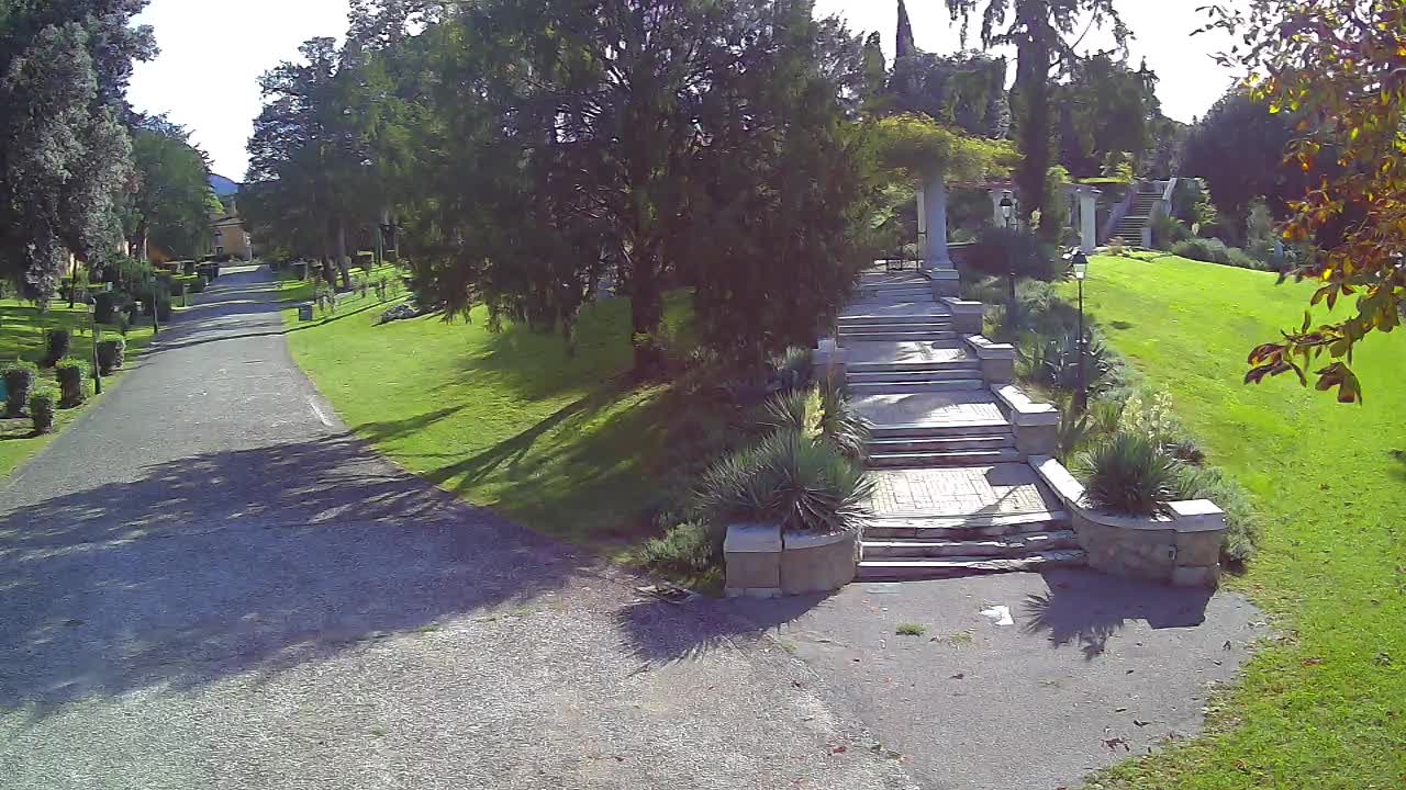 Spletna kamera park Coronini Kronberg – Gorica