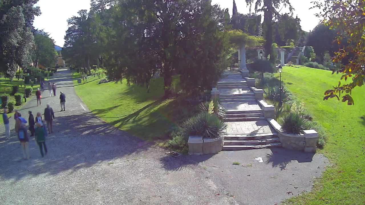 Parco Coronini-Cronberg Live Webcam – Green Oasis