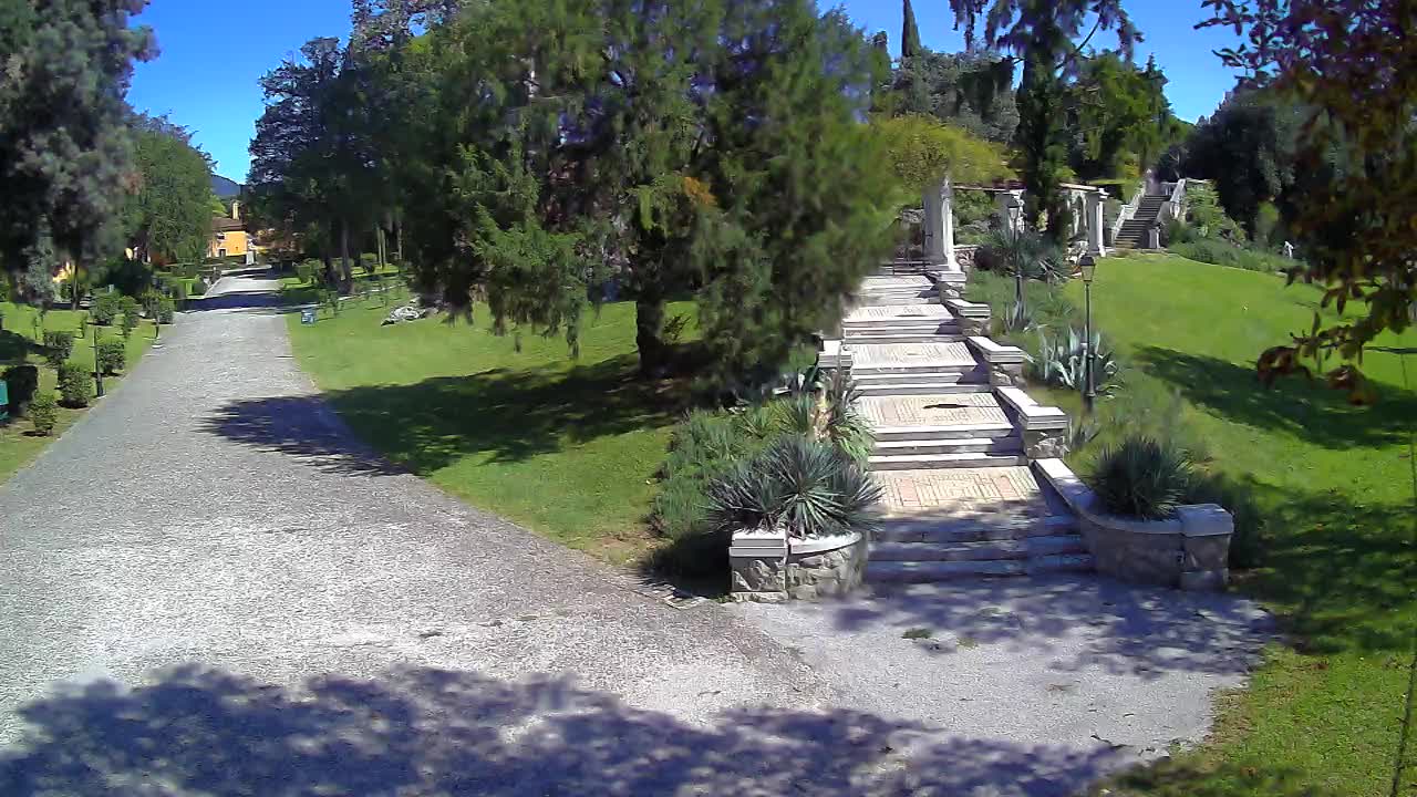 Spletna kamera park Coronini Kronberg – Gorica
