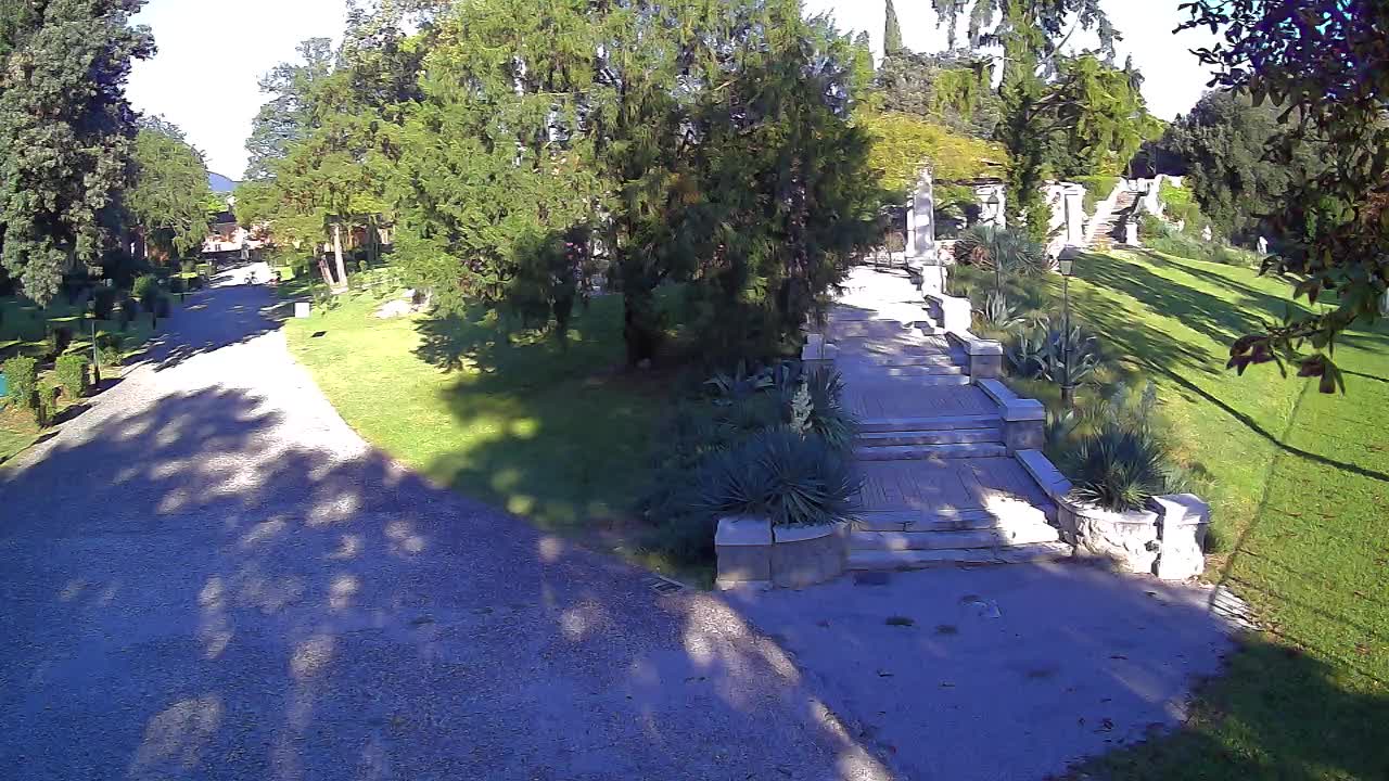 Parco Coronini-Cronberg Live Webcam – Green Oasis