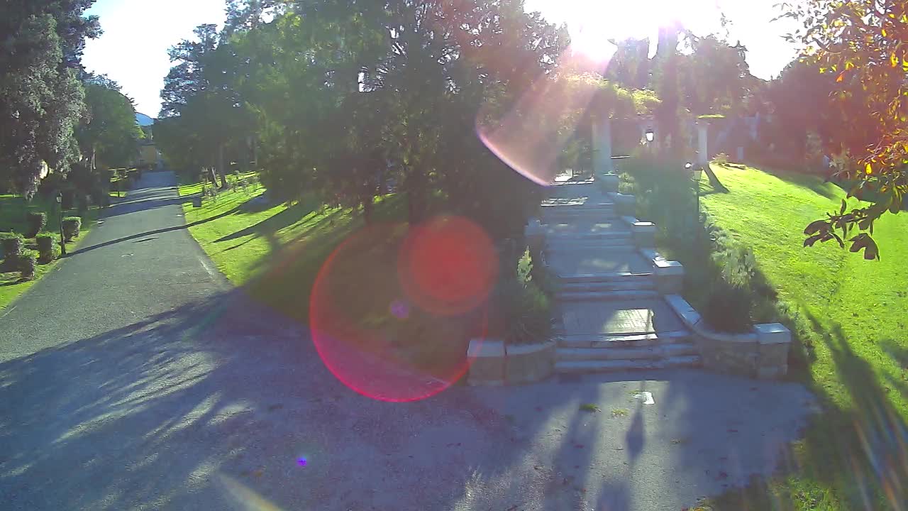 Spletna kamera park Coronini Kronberg – Gorica