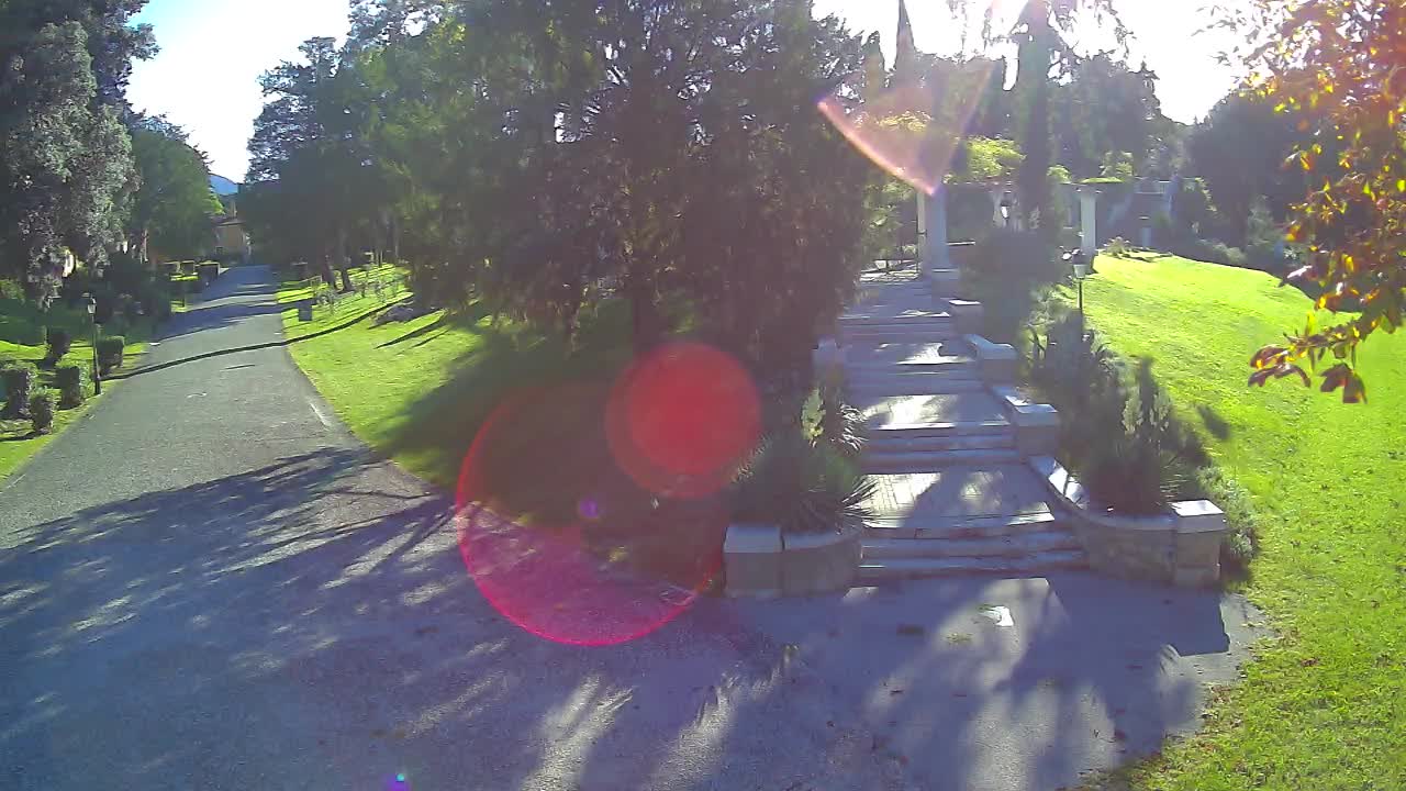 Spletna kamera park Coronini Kronberg – Gorica