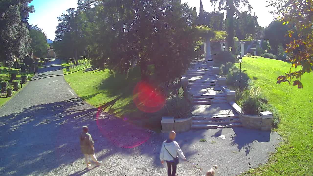 Parco Coronini-Cronberg Live Webcam – Green Oasis