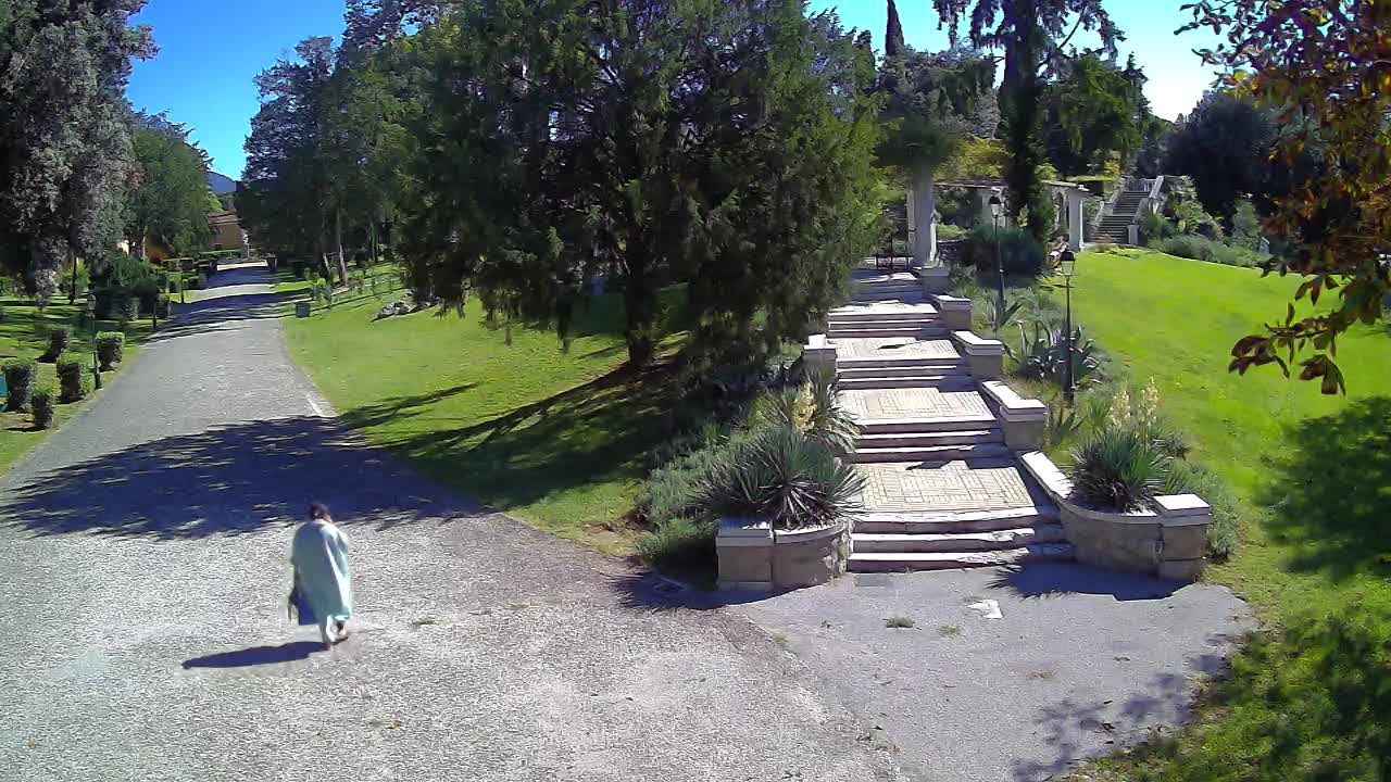 Spletna kamera park Coronini Kronberg – Gorica