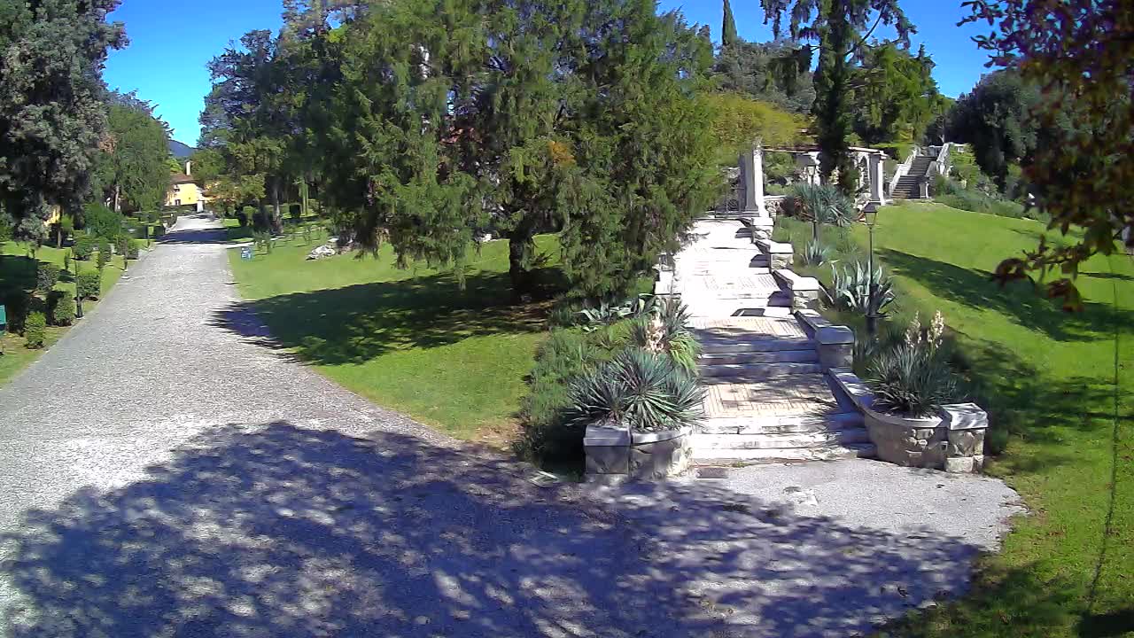Spletna kamera park Coronini Kronberg – Gorica