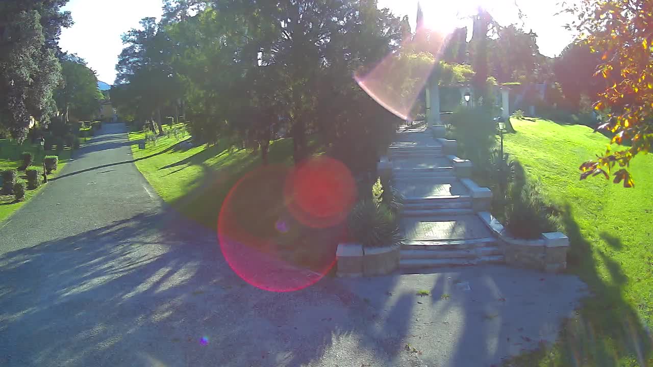 Parco Coronini-Cronberg Live Webcam – Green Oasis