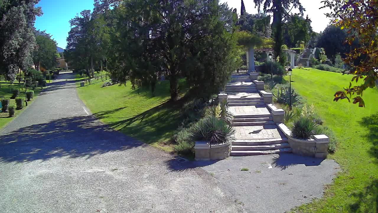 Spletna kamera park Coronini Kronberg – Gorica