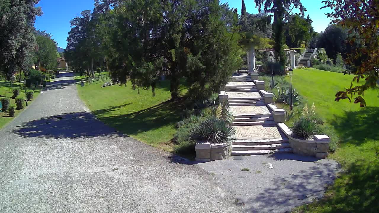 Spletna kamera park Coronini Kronberg – Gorica