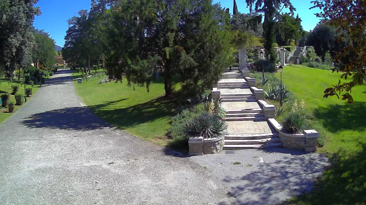 Spletna kamera park Coronini Kronberg – Gorica