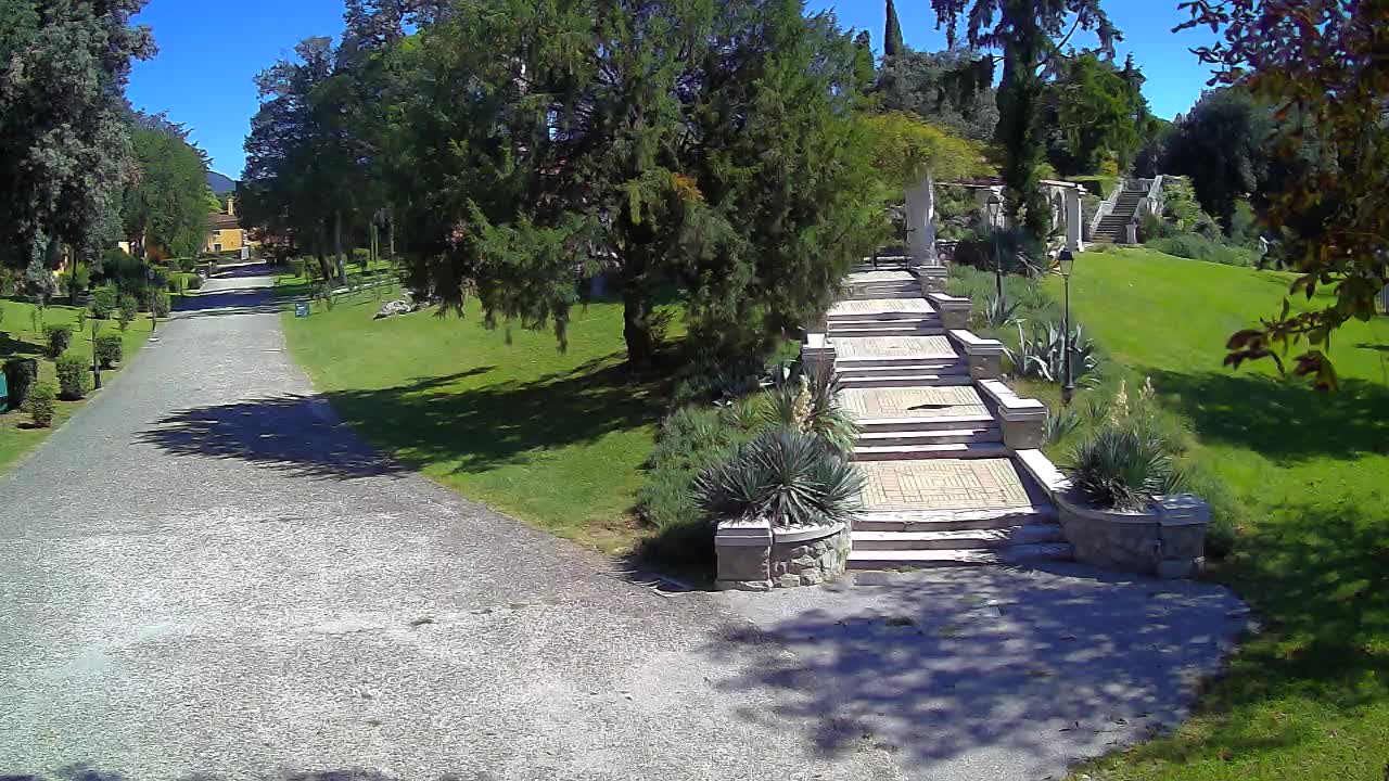 Spletna kamera park Coronini Kronberg – Gorica