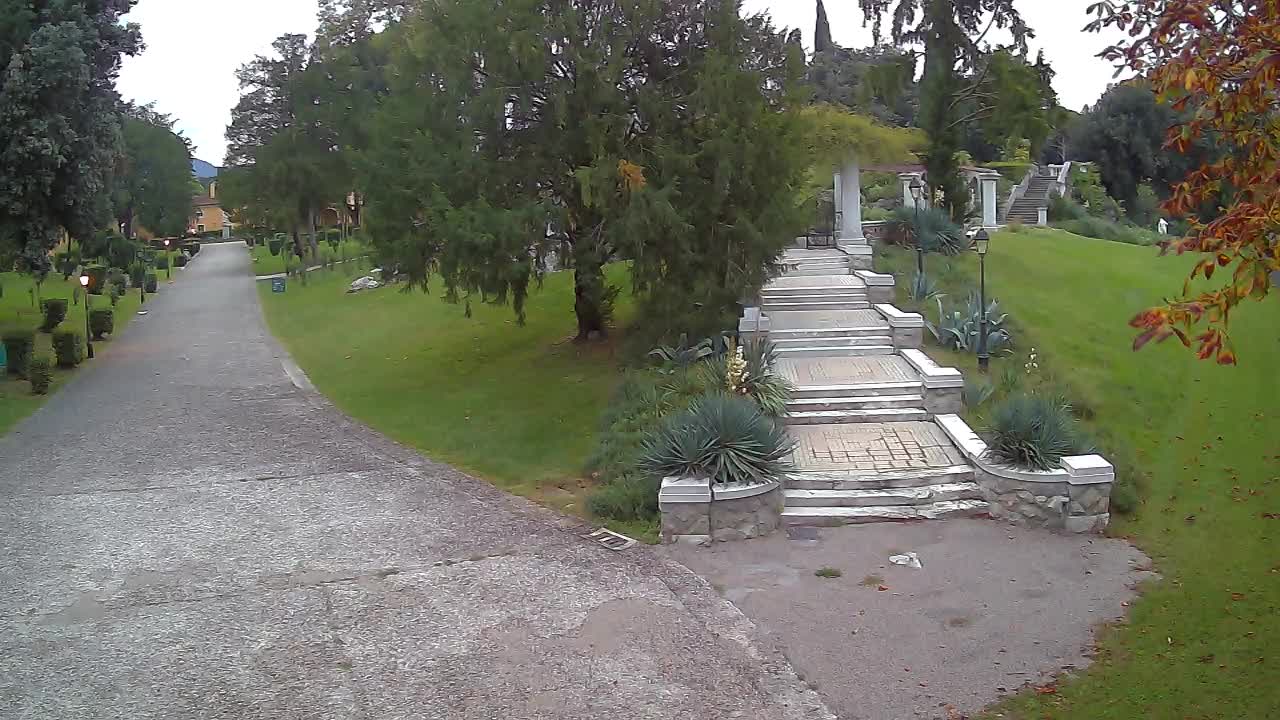 Spletna kamera park Coronini Kronberg – Gorica