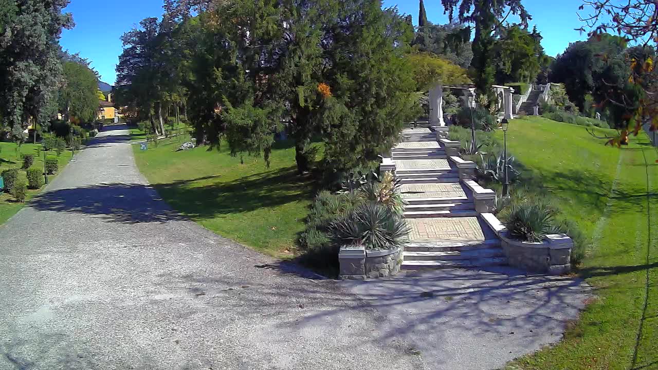 Spletna kamera park Coronini Kronberg – Gorica