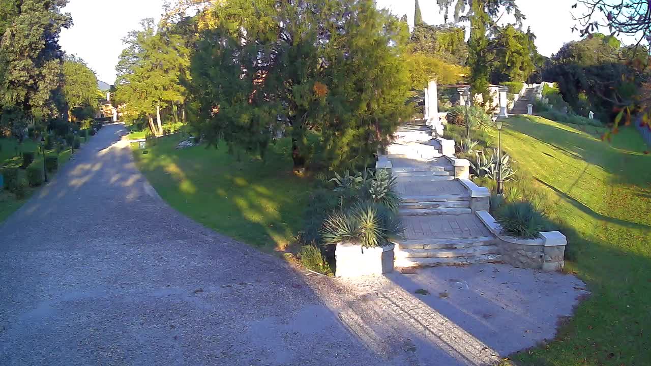 Spletna kamera park Coronini Kronberg – Gorica