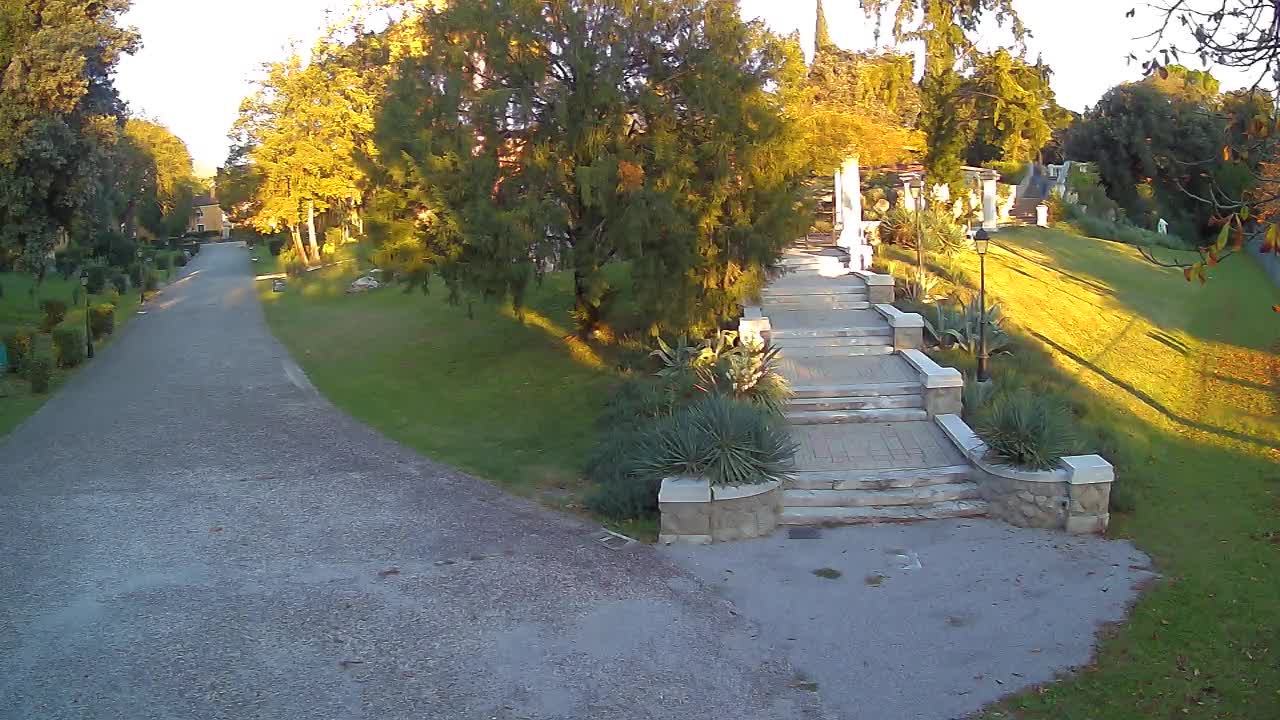 Parco Coronini-Cronberg Live Webcam – Green Oasis