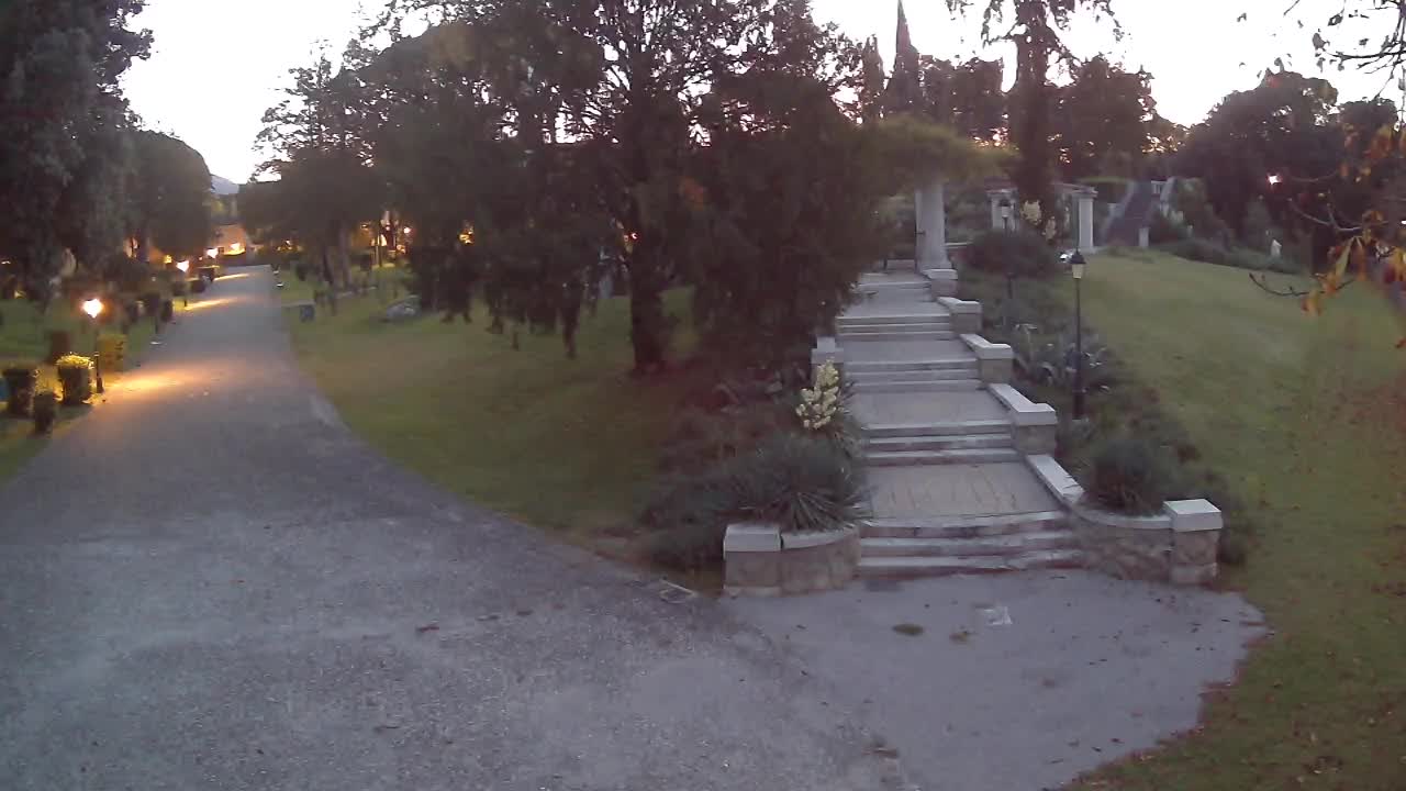 Parco Coronini-Cronberg Live Webcam – Green Oasis