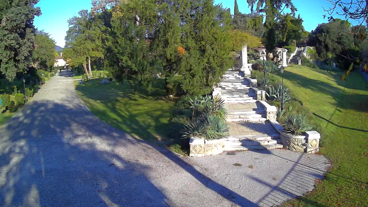 Spletna kamera park Coronini Kronberg – Gorica