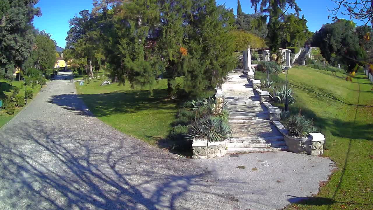 Parco Coronini-Cronberg Live Webcam – Green Oasis