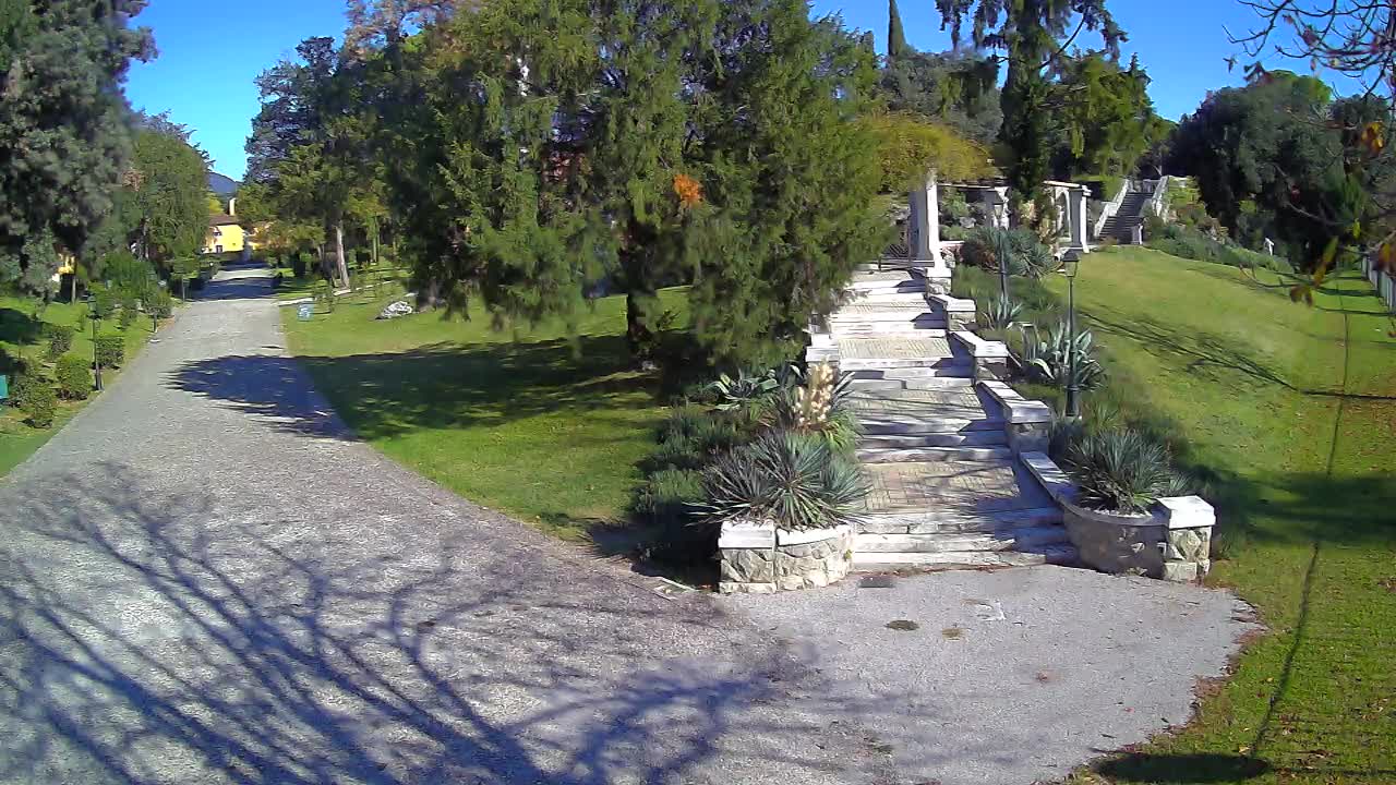 Spletna kamera park Coronini Kronberg – Gorica