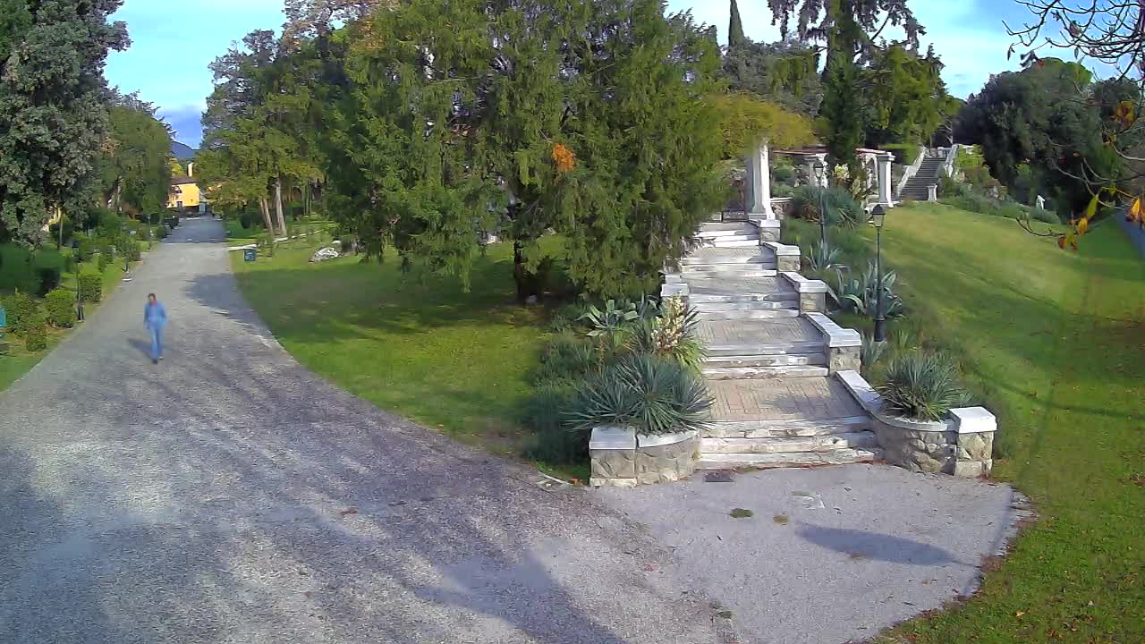 Parco Coronini-Cronberg Live Webcam – Green Oasis