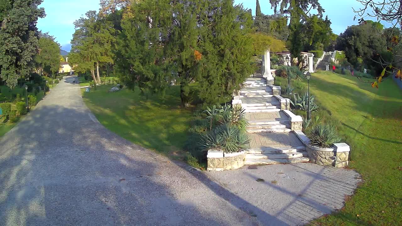 Parco Coronini-Cronberg Live Webcam – Green Oasis
