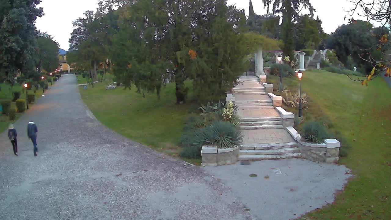Parco Coronini-Cronberg Live Webcam – Green Oasis