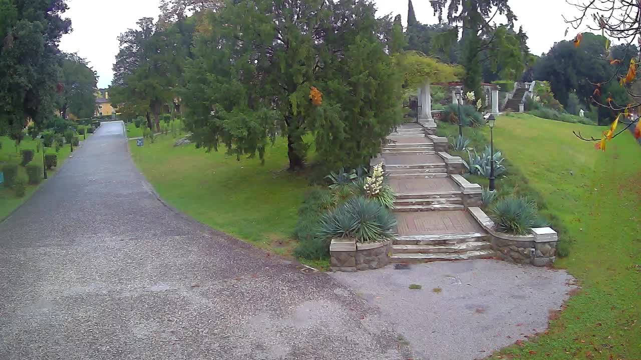 Spletna kamera park Coronini Kronberg – Gorica