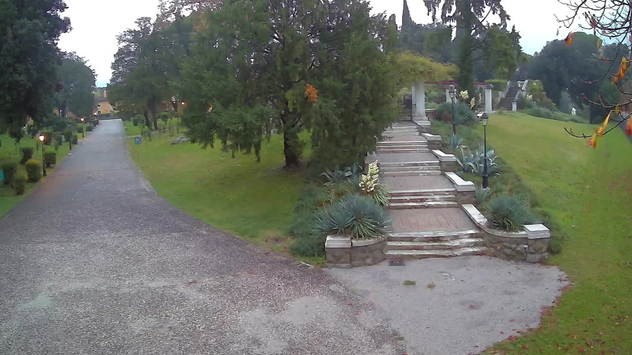 Spletna kamera park Coronini Kronberg – Gorica