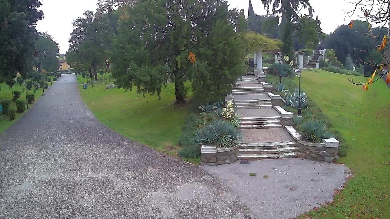 Parco Coronini-Cronberg Live Webcam – Green Oasis