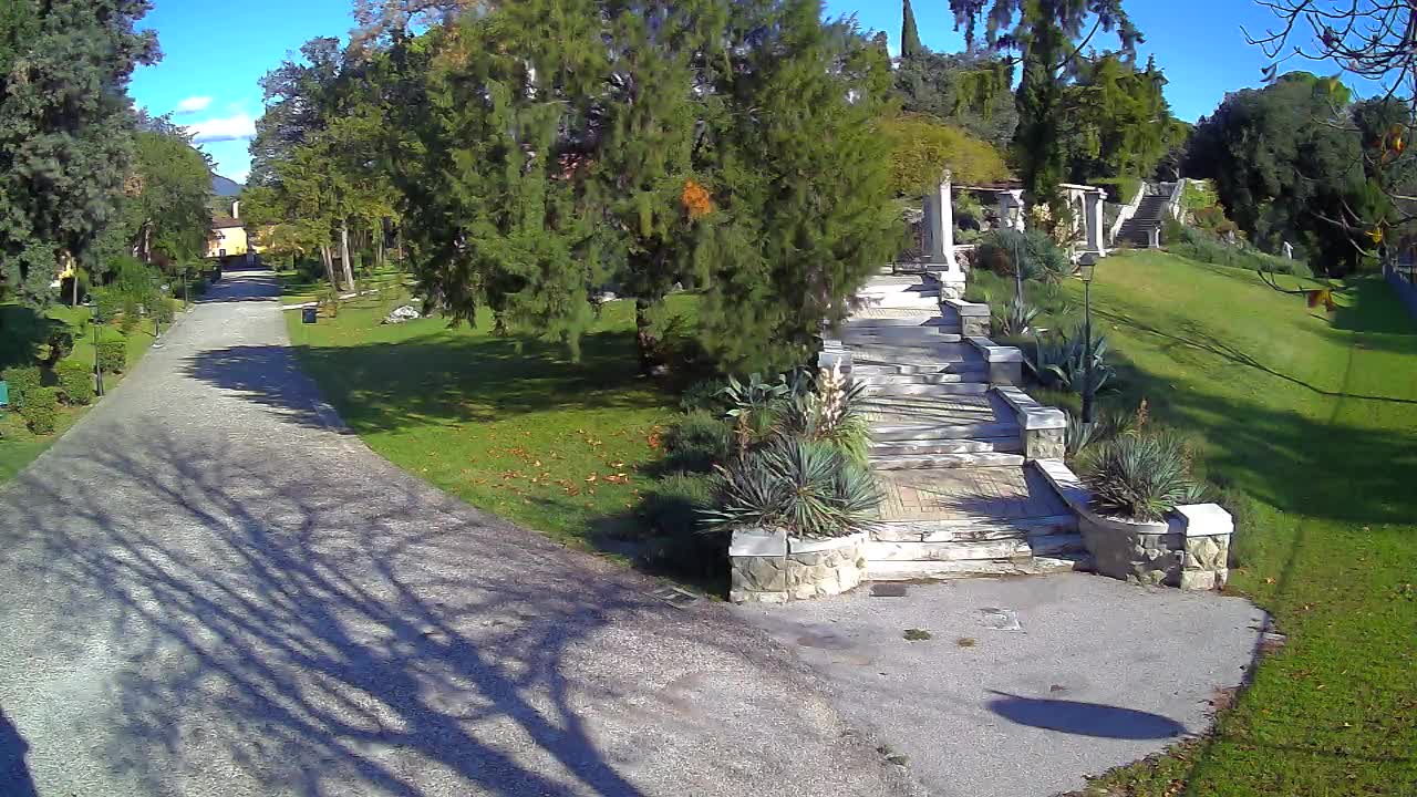 Parco Coronini-Cronberg Live Webcam – Green Oasis