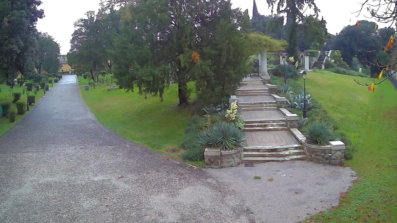Parco Coronini-Cronberg Live Webcam – Green Oasis