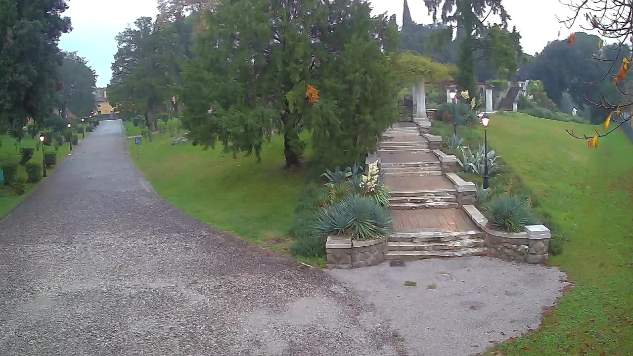 Parco Coronini-Cronberg Live Webcam – Green Oasis