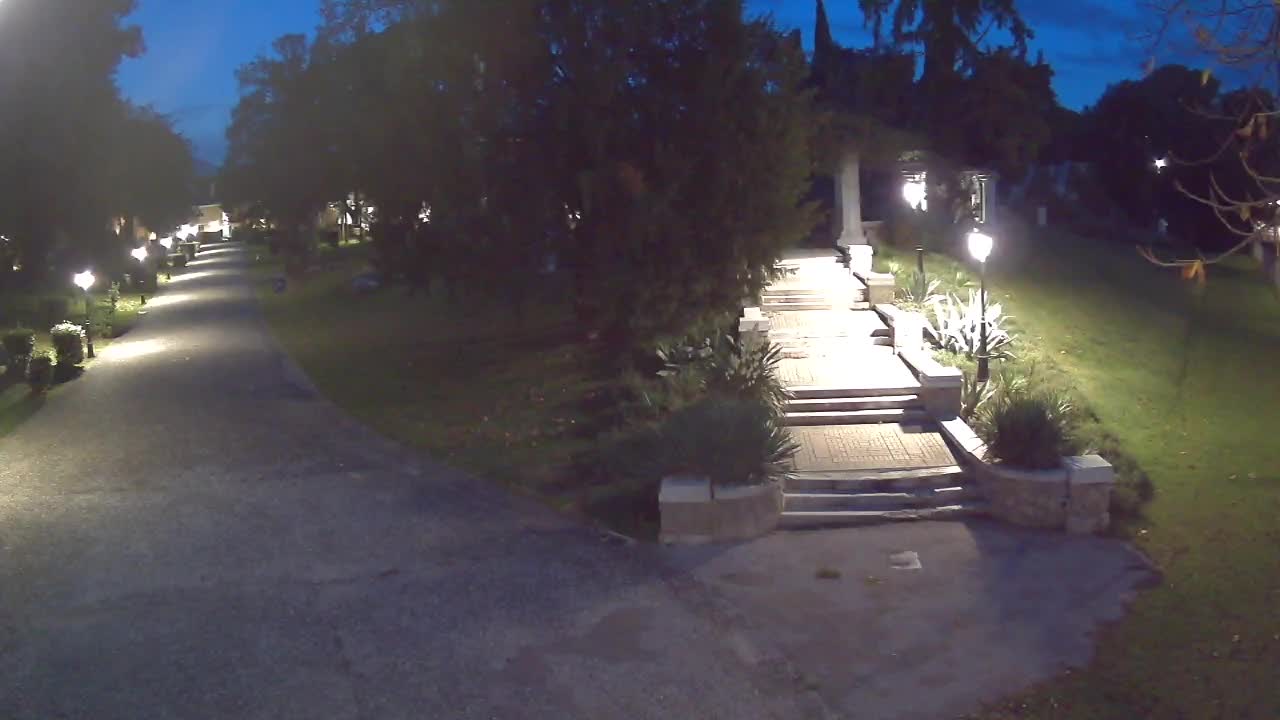 Parco Coronini-Cronberg Live Webcam – Green Oasis