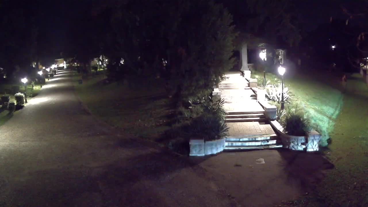 Parco Coronini-Cronberg Live Webcam – Green Oasis