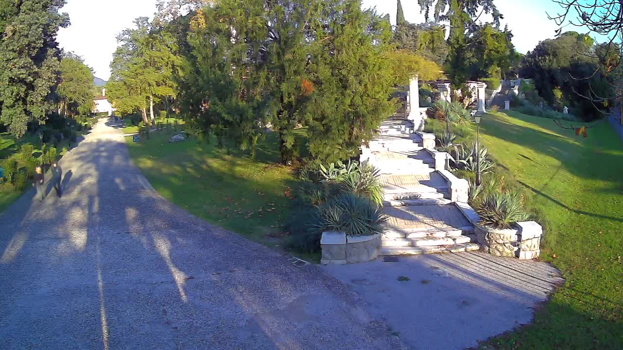 Parco Coronini-Cronberg Live Webcam – Green Oasis