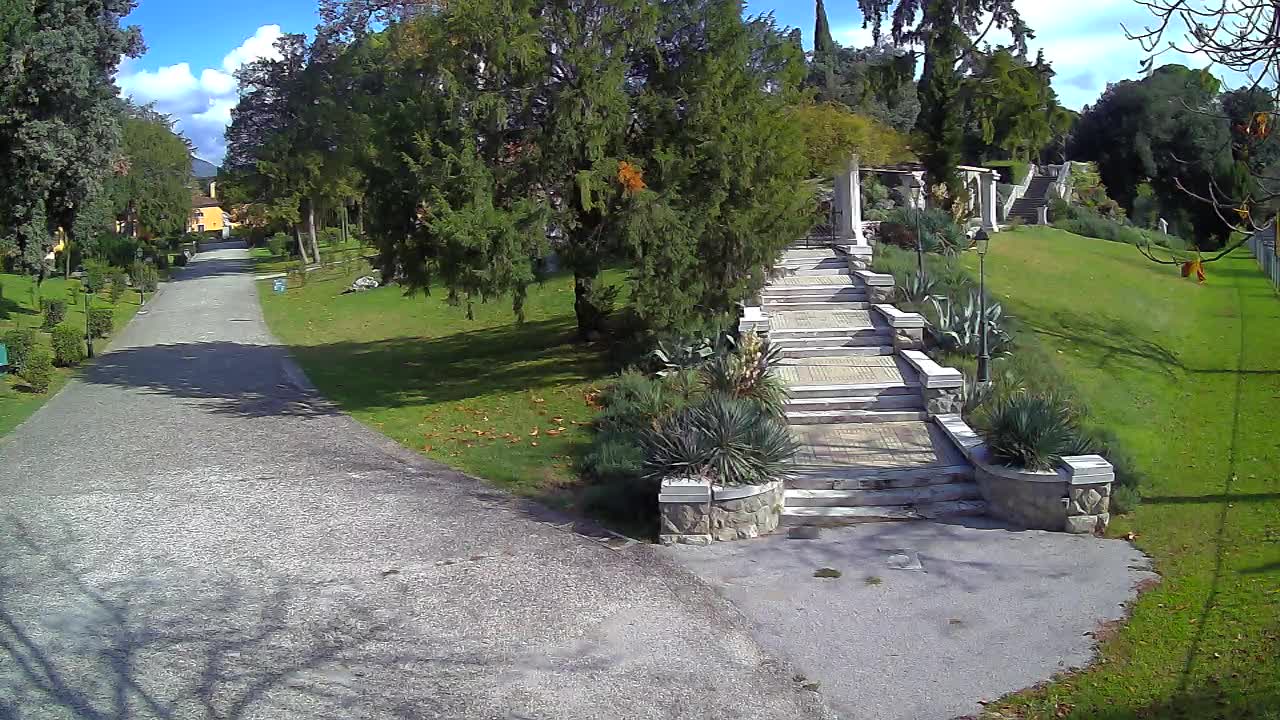 Spletna kamera park Coronini Kronberg – Gorica