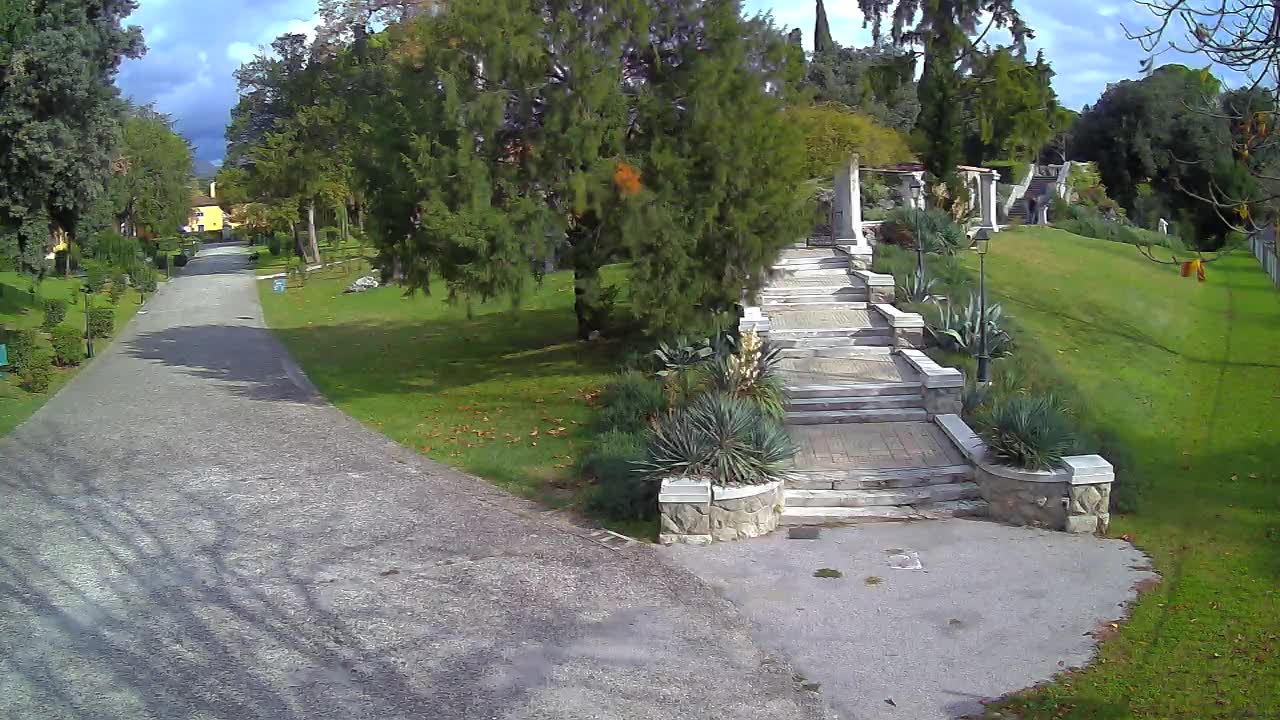 Spletna kamera park Coronini Kronberg – Gorica