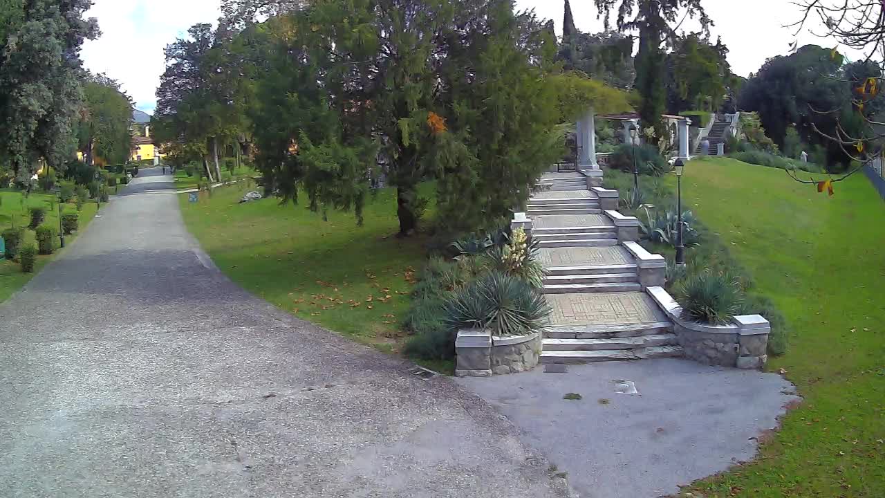 Spletna kamera park Coronini Kronberg – Gorica