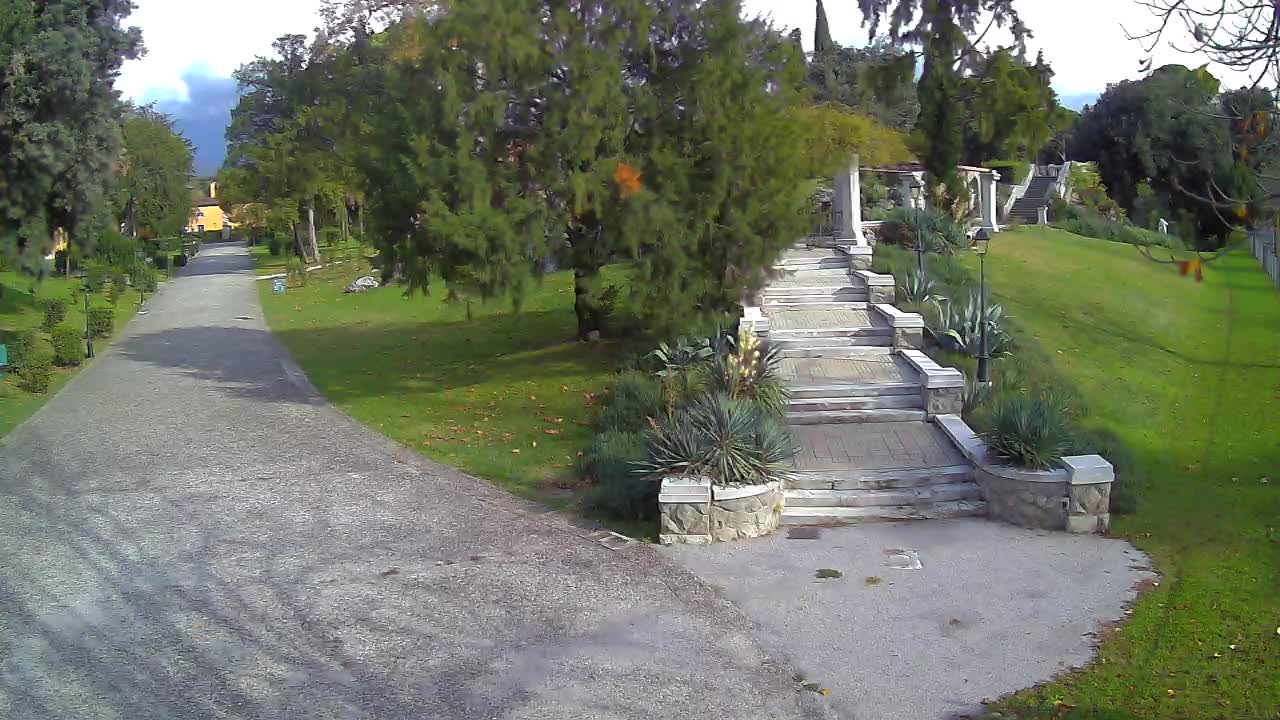 Parco Coronini-Cronberg Live Webcam – Green Oasis