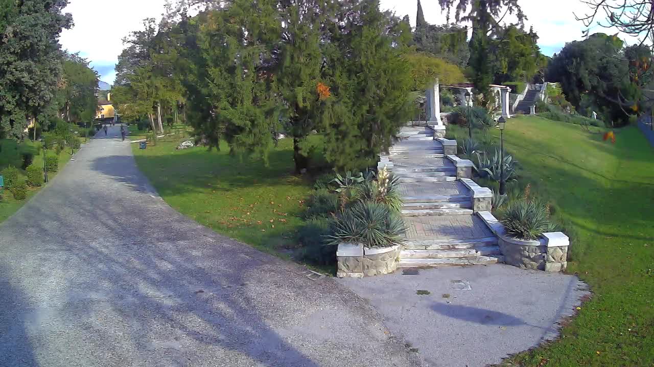 Parco Coronini-Cronberg Live Webcam – Green Oasis