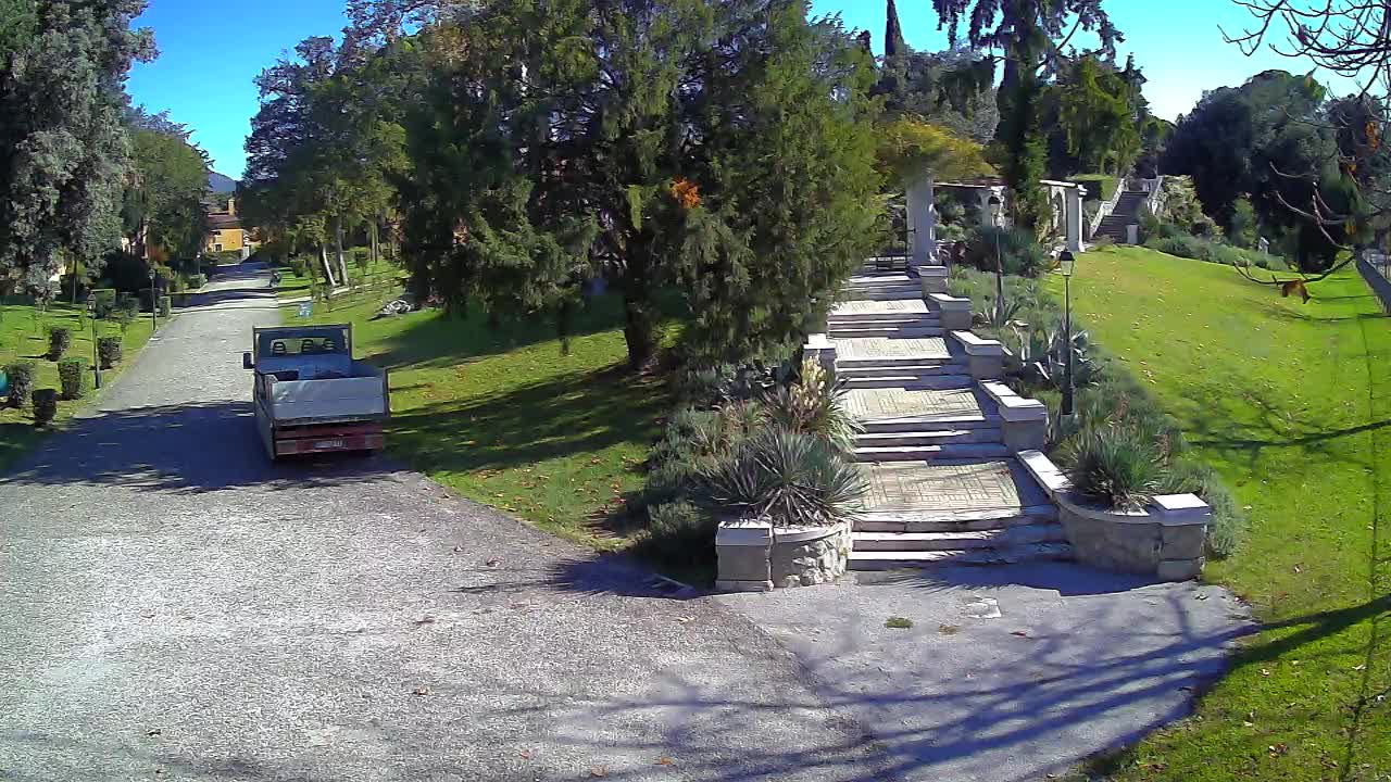 Spletna kamera park Coronini Kronberg – Gorica