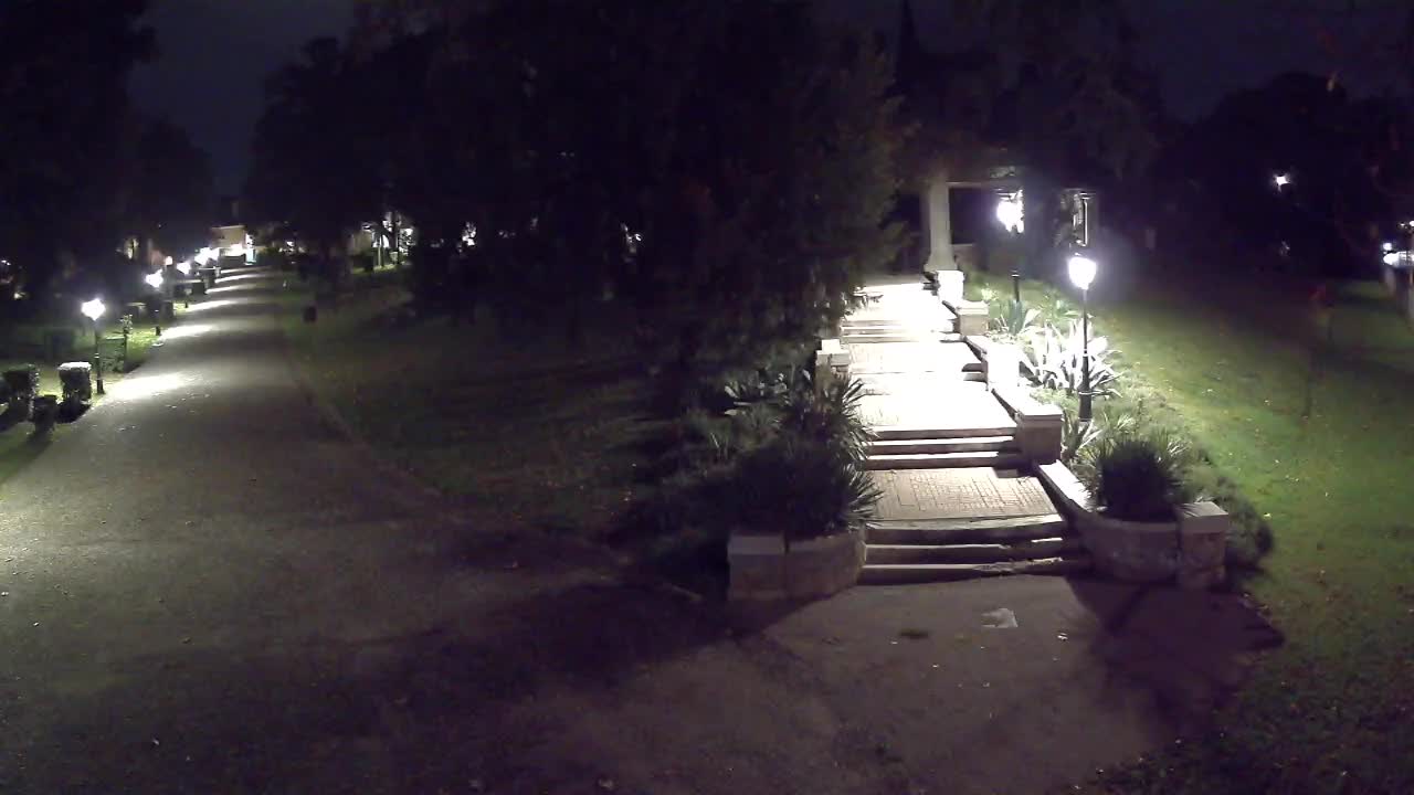 Parco Coronini-Cronberg Live Webcam – Green Oasis