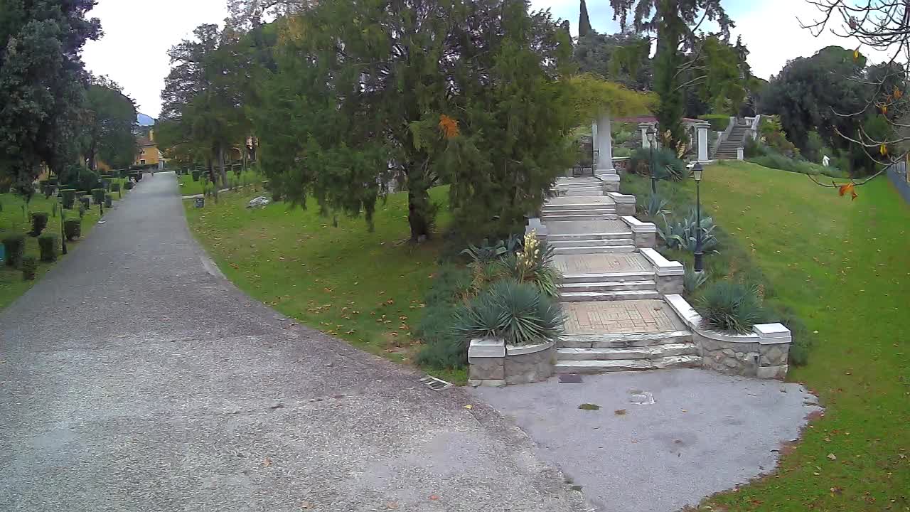 Parco Coronini-Cronberg Live Webcam – Green Oasis