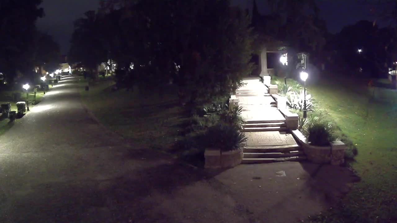 Parco Coronini-Cronberg Live Webcam – Green Oasis