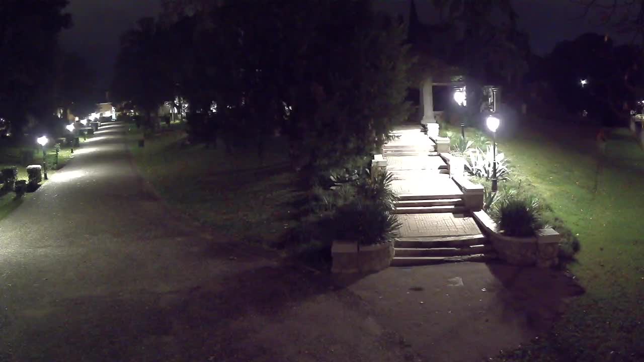 Parco Coronini-Cronberg Live Webcam – Green Oasis