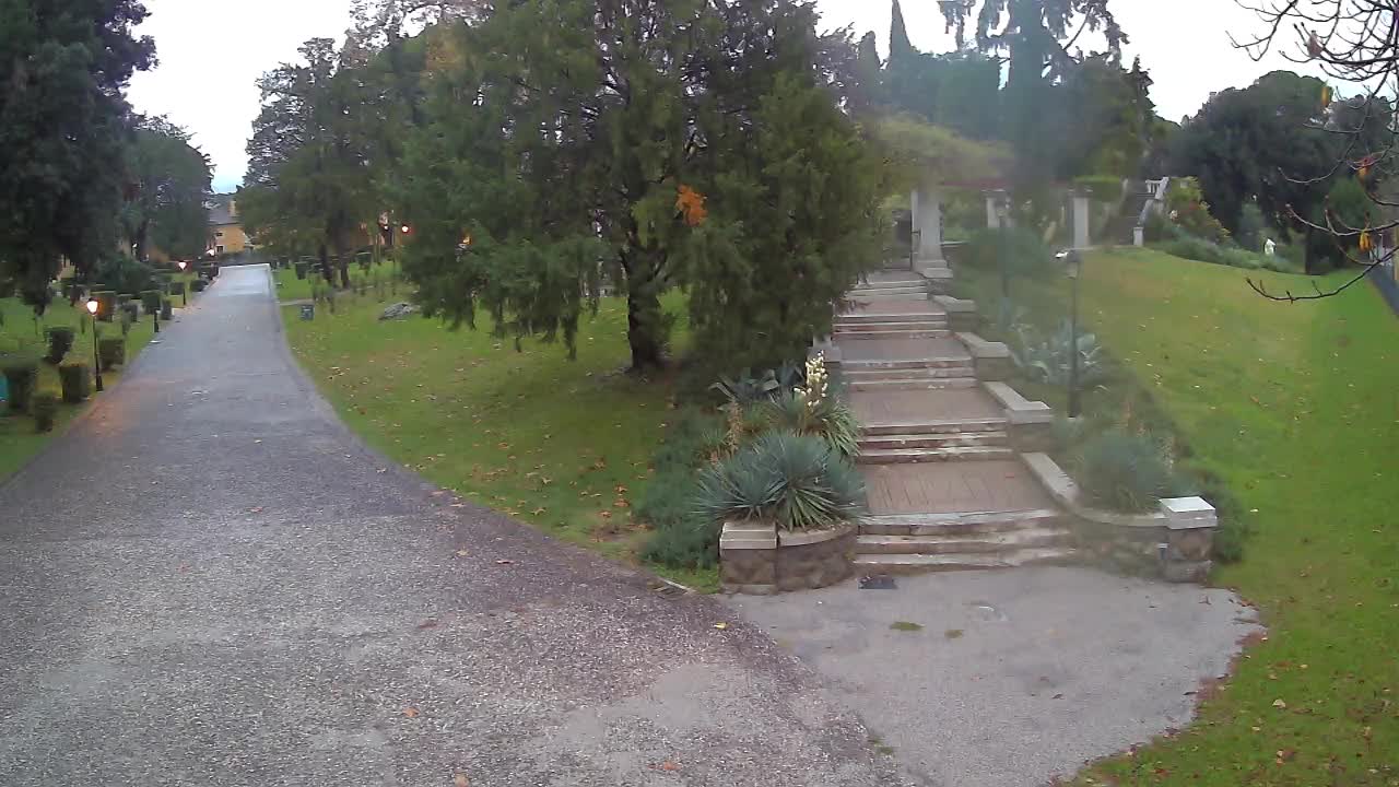 Parco Coronini-Cronberg Live Webcam – Green Oasis