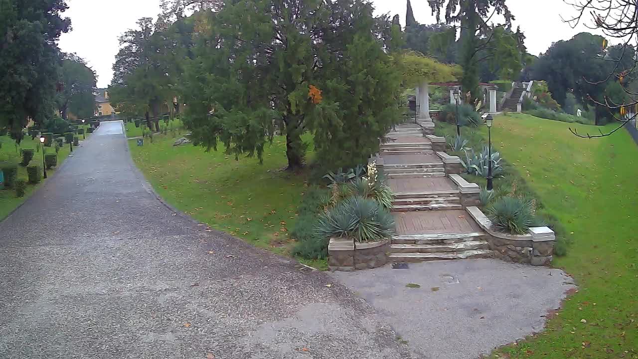 Spletna kamera park Coronini Kronberg – Gorica