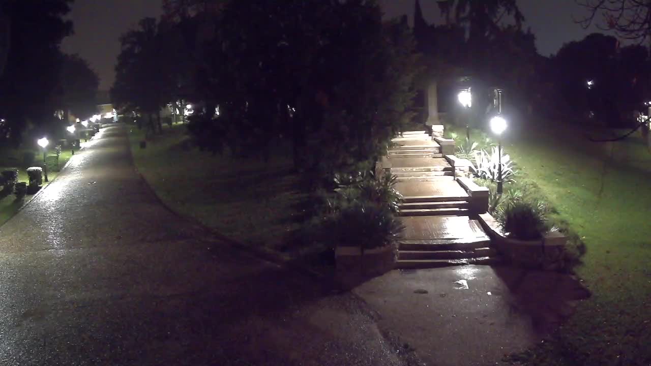 Spletna kamera park Coronini Kronberg – Gorica